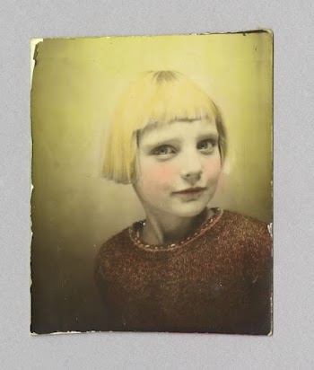 Untitled (handpainted photobooth girl) | Free Photo - rawpixel