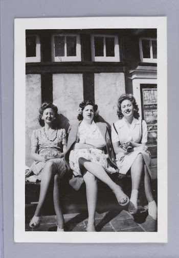 Untitled (Three Young Women Sitting | Free Photo - rawpixel