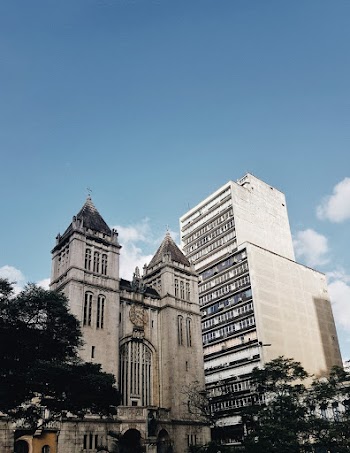Urban Photo of a Gray building