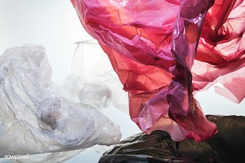 Used disposable plastic waste | Free  photo - 2318197