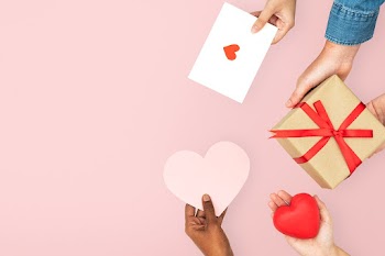 Valentines&rsquo; hearts border celebration… | Free stock photo | High Resolution image