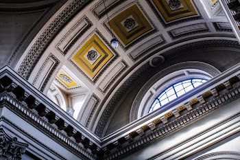 Vaulted Ceiling Architecture