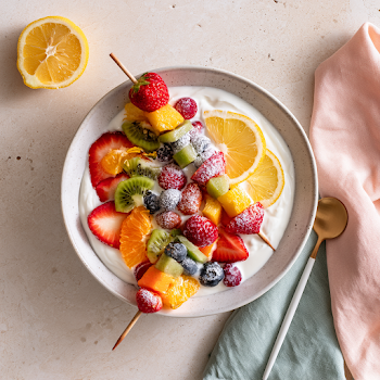 Vibrant Summer Fruit Salad Bowl with Yogurt