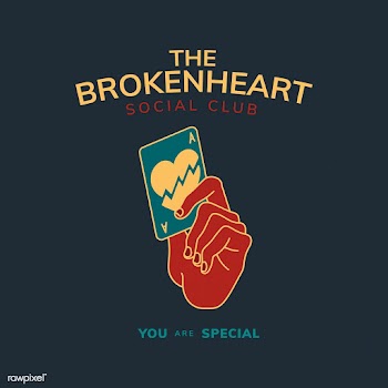 Vintage badge with text the broken heart desi.. | Free stock vector - 516972