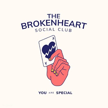 Vintage badge with text the broken heart desi.. | Free stock vector - 517026