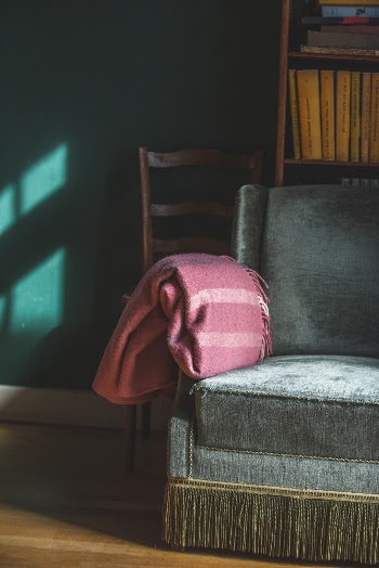 Vintage chair
// Find/tag me on Instagram: @mors.dreng