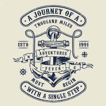 Vintage monochrome nautical emblem Free Vector