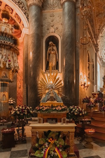 Virgin Mary Statue