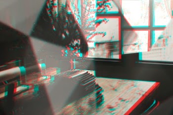 Vitnage typewriter with prism lens effect | Free stock photo | High Resolution image