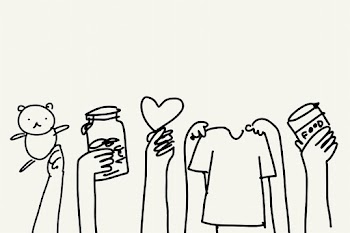 Volunteering doodle, people donating things | Free stock illustration | High Resolution graphic