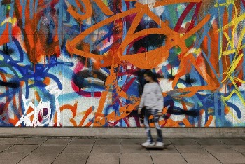 Wall editable mockup, graffiti design | Free PSD Mockup - rawpixel
