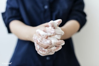 Washing hands with soap to prevent coronavirus contamination | Free  photo - 2295901