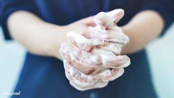 Washing hands with soap to prevent coronavirus contamination | Free  photo - 2297361