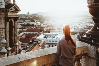 Watching Buda Castle