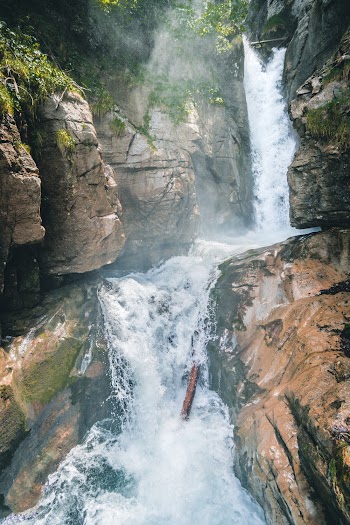 Water Between Mountain