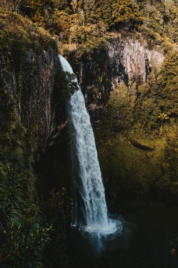 water flowing in falls
