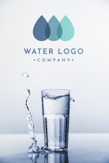 Water logo mockup on copyspace Free Psd