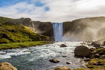 Waterfalls during Dayttime