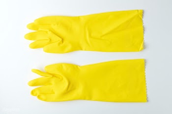 Wear gloves to prevent coronavirus spreading | Free  photo - 2298380
