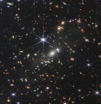 Webb's First Deep Field Unveiled | Free Photo - rawpixel