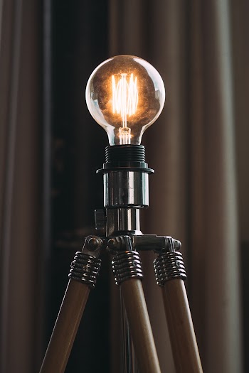 Well-lit Light Bulb