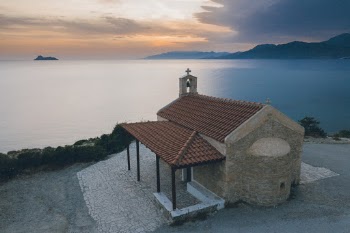 What a lovely chapel, what a lovely view! 