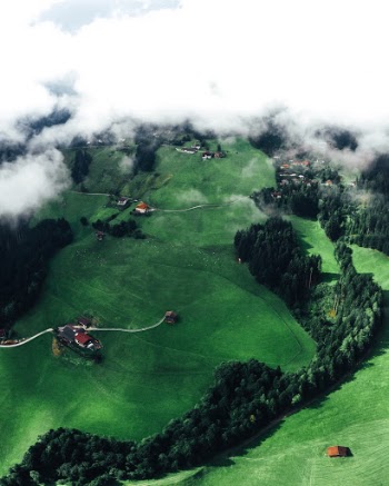 While I was on vacation with my family we stayed at a holiday house with an amazing view on the valley. Because all we did was see the valley and the mountains in the distance we forgot that we were sitting on an amazing view it self. So I threw my drone up and shot this picture of the hillside.