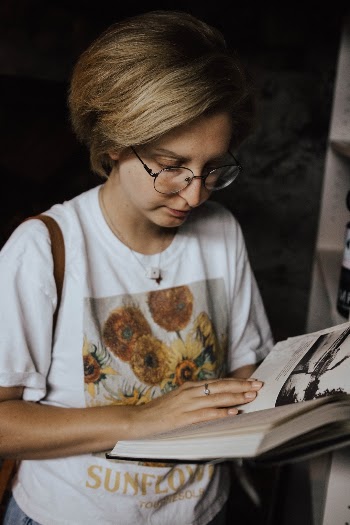 While visiting a small town my girlfriend and I discovered a beautifully disorganized used book store. From the first level all the way to the basement it was cluttered with old treasures and books!