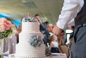 White 3-layer Cake