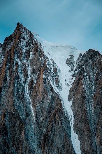 White and Brown Mountain Photo