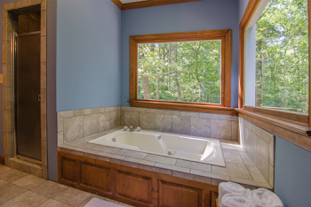 White and Brown Tiled Bathtub