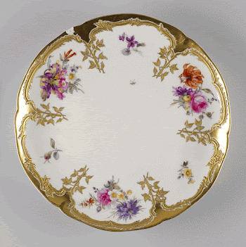 white and gold porcelain, painted | Free Photo - rawpixel