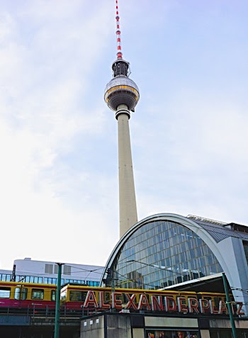 White and Gray Concrete Needle Tower