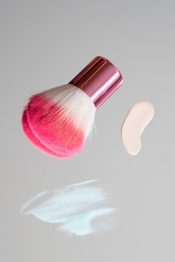 White And Pink Makeup Brush