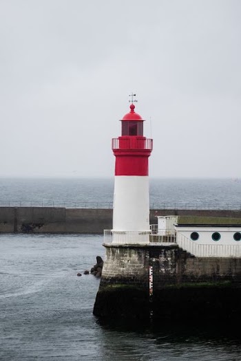 white and red lighthouse