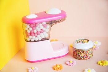 White and Yellow Beads Dispenser