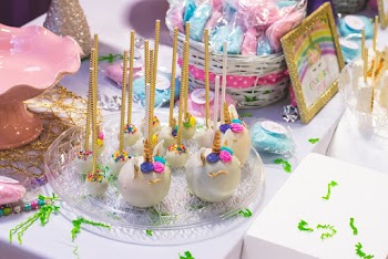 White Cake Pops