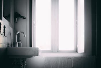 White Ceramic Sink