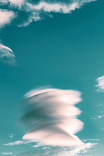 White cloud in a blue sky | Free stock photo - 488317