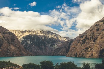 White Clouds Above the Mountains