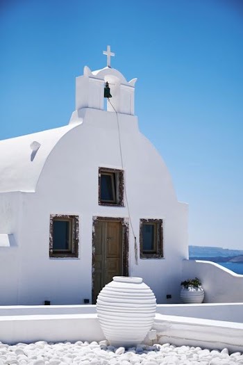 white concrete chapel