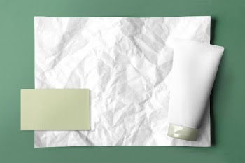 White crinkled paper on green | Free Photo - rawpixel