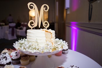 White Fondant Cake on Cake Tray