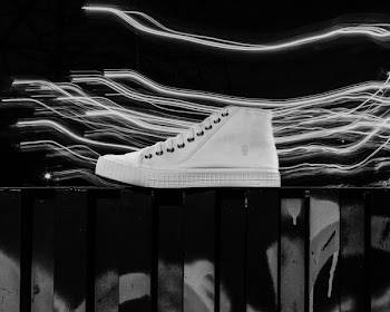 White Hi-top Sneaker