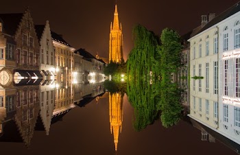 White Houses Mirror Photo