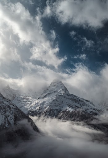 White Mountain and White Clouds