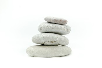 White Nesting Pebbles