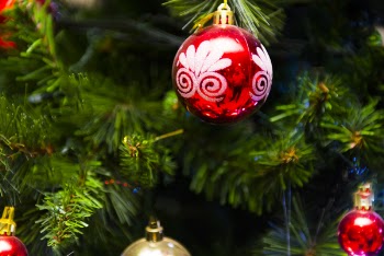 White, Red, and Gold-colored Christmas Baubles