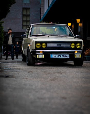 White Tofas Sedan