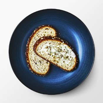 Whole wheat toast on a plate, | Free Photo - rawpixel